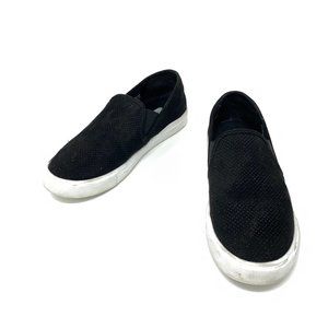 Steve Madden Slip On Shoes Womens 6.5 Perforated